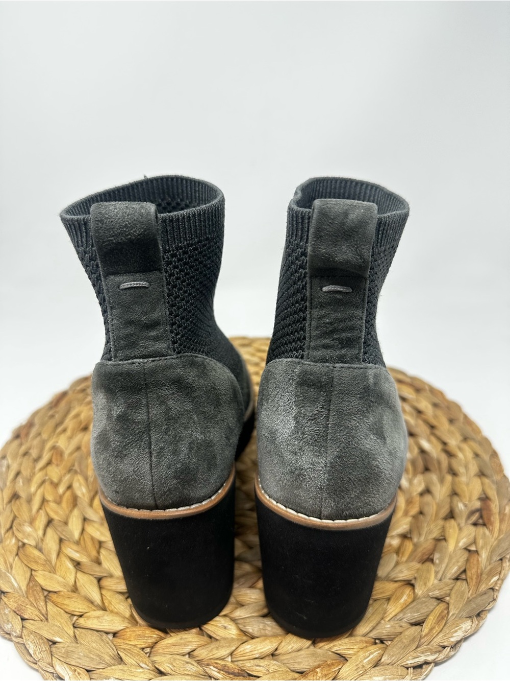 Eileen Fisher London Recycled Stretch Knit Bootie Grey Black Size 8 Women's - Picture 7 of 9